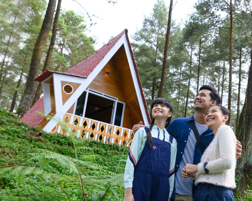 Indahnya Djabes Genteng Pada Taman Wisata Hutan Pinus Limpakuwus